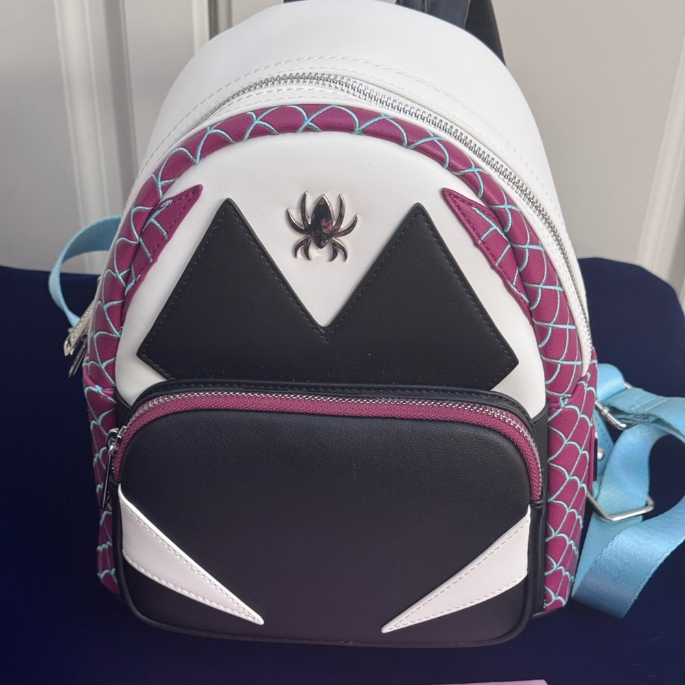 NWT spidergwen loungefly